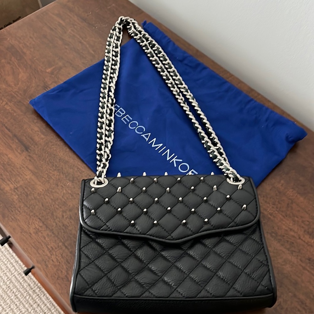 Shoulder bag